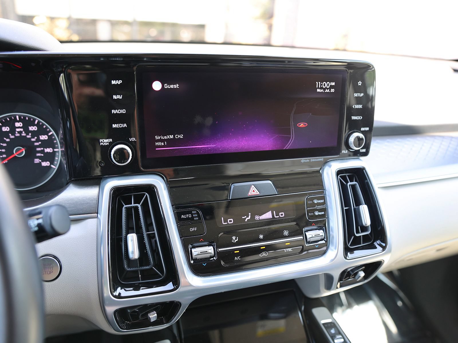Used 2022 Kia Sorento SX AWD/4WD image 23