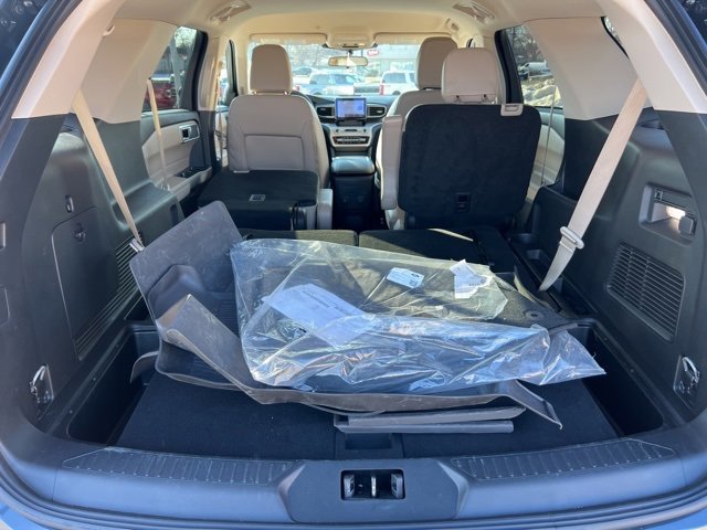 Certified 2023 Ford Explorer XLT w/ Equipment Group 202A image 23