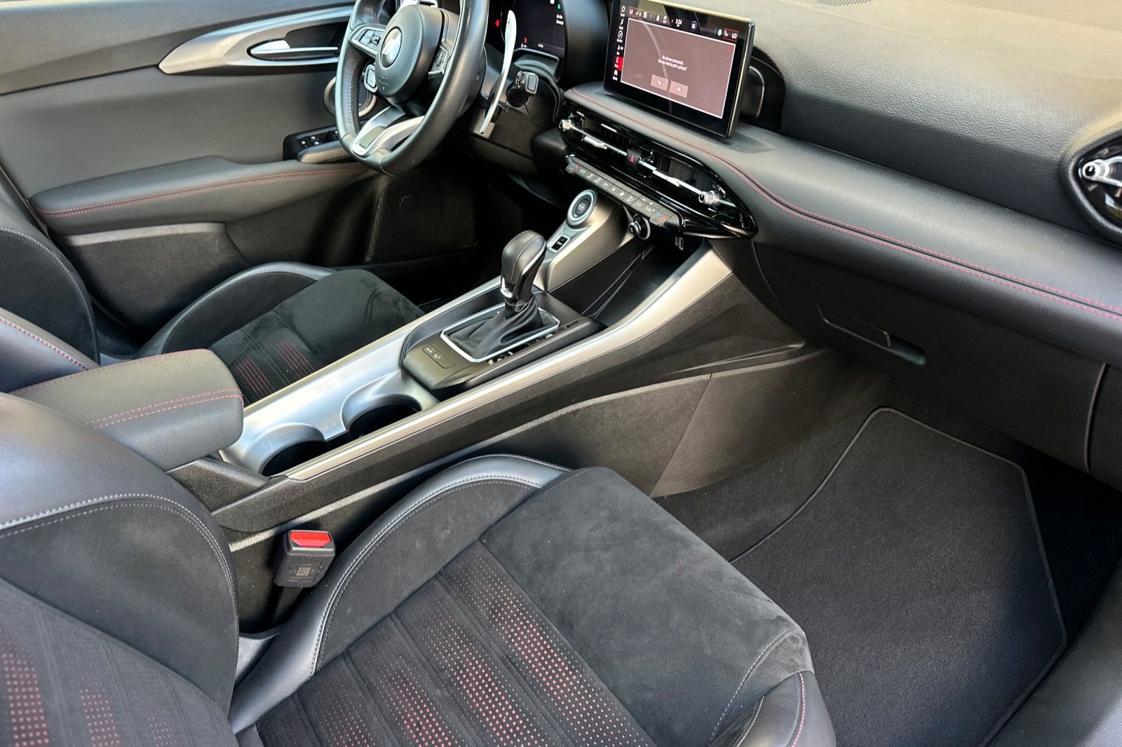 Used 2024 Dodge Hornet R/T Plus AWD/4WD image 15
