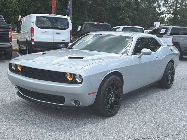 Used 2023 Dodge Challenger SXT w/ Blacktop Package RWD image 3