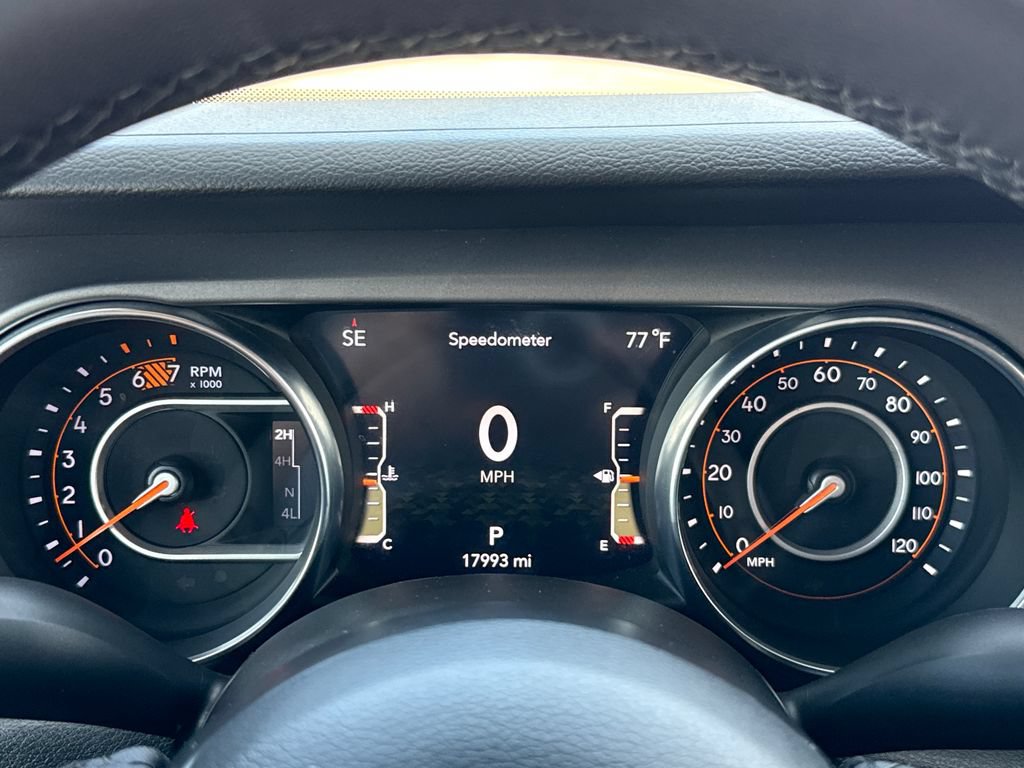Used 2023 Jeep Wrangler Unlimited Sport AWD/4WD image 17