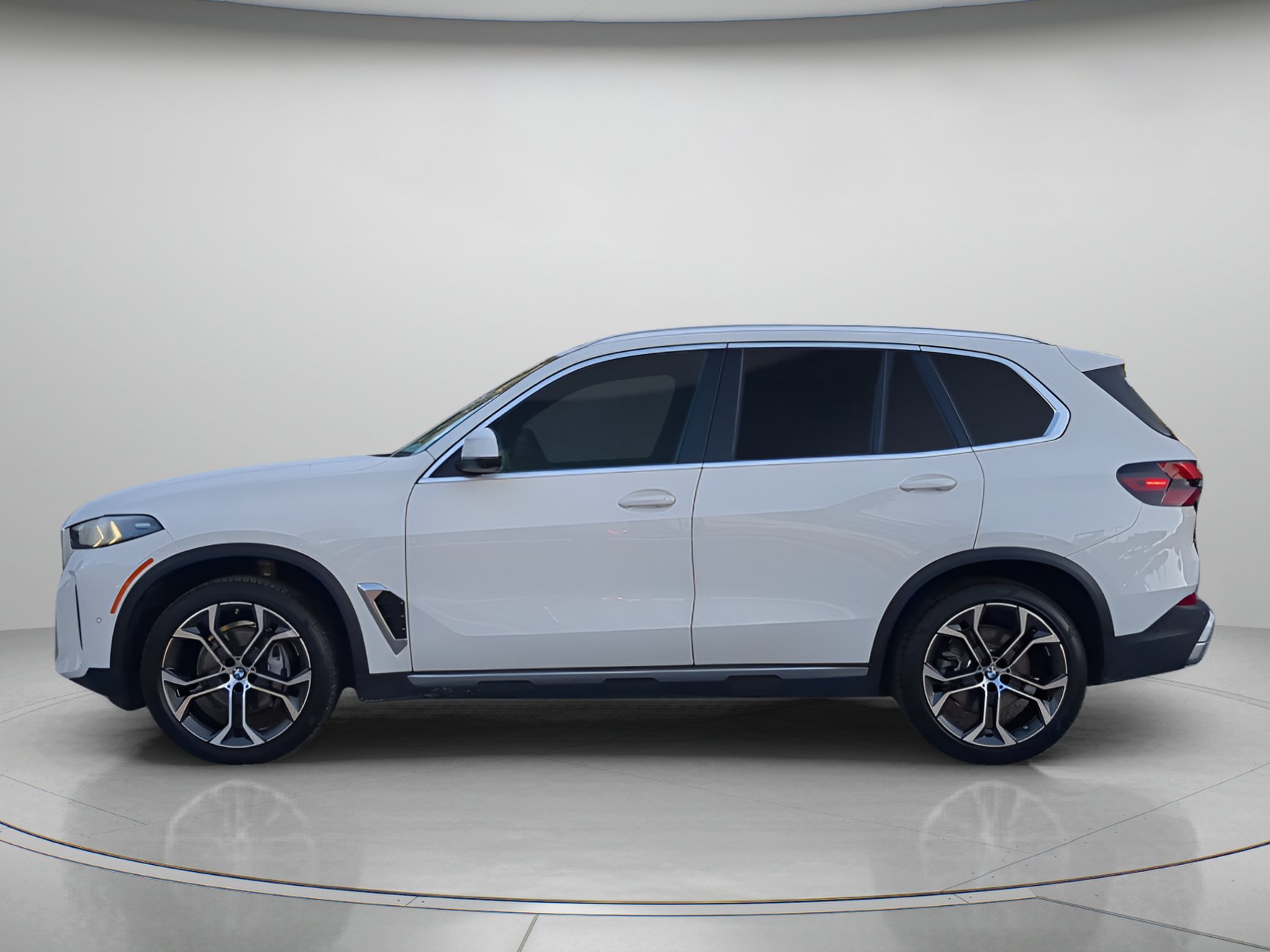 Used 2025 BMW X5 sDrive40i w/ Premium Package RWD image 43