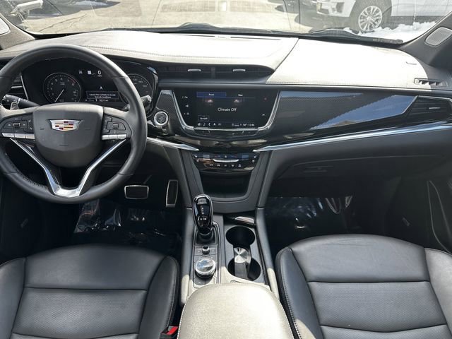 Used 2025 Cadillac XT6 Sport w/ Technology Package image 16