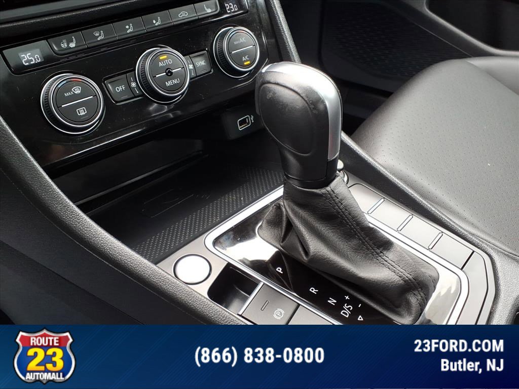 Used 2020 Volkswagen Jetta SEL image 19