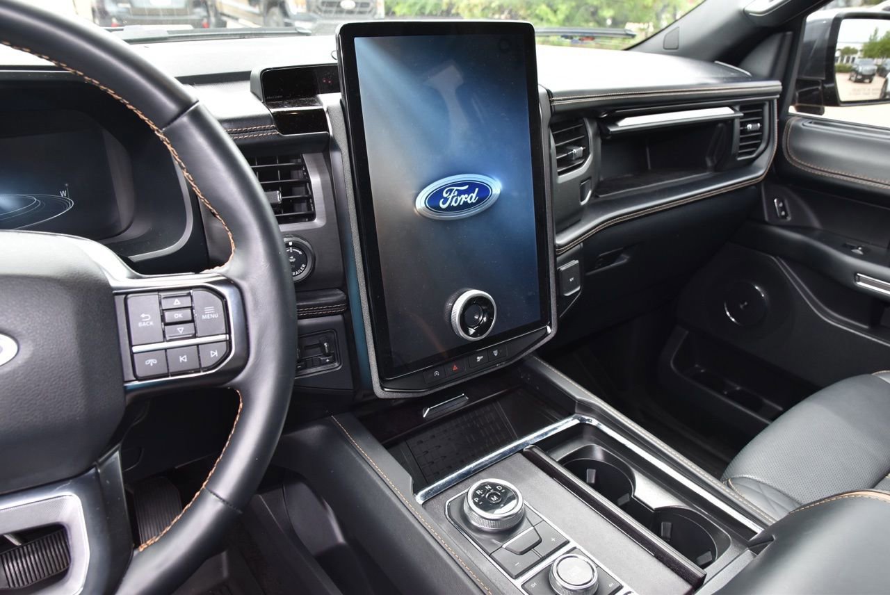 Certified 2023 Ford Expedition Max Platinum image 9