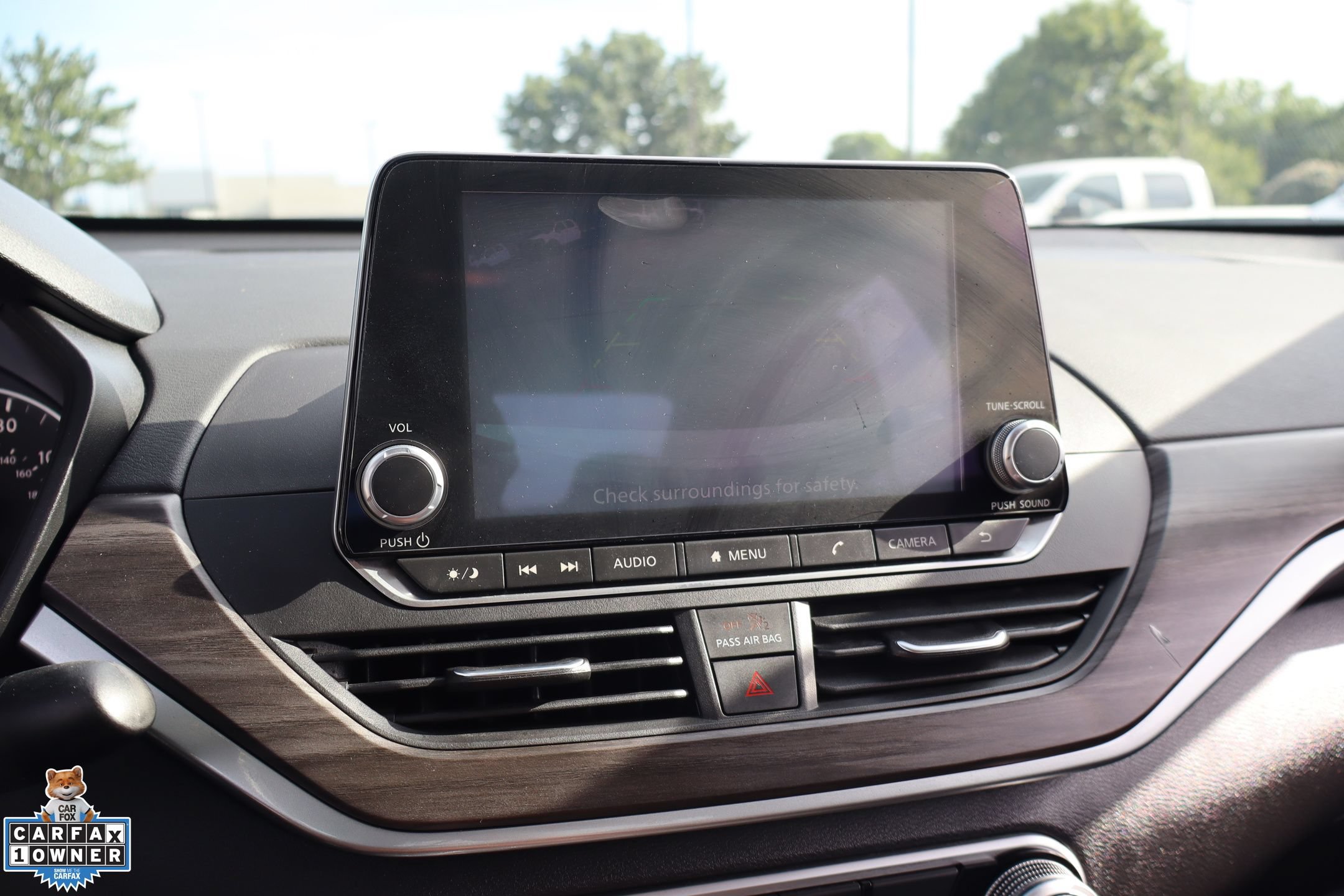 Used 2025 Nissan Altima 2.5 SV FWD image 21