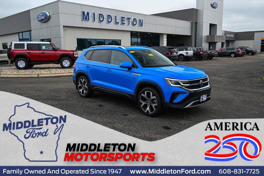 Used 2022 Volkswagen Taos SEL AWD/4WD image 1