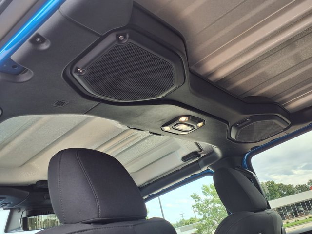 Used 2023 Jeep Gladiator Mojave w/ LED Lighting Group AWD/4WD image 22