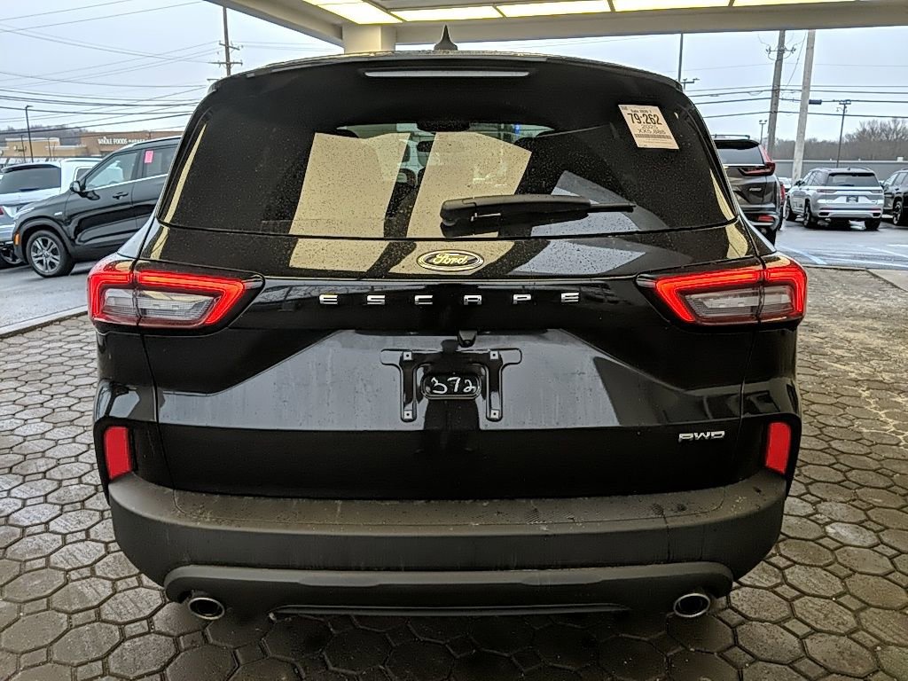 Certified 2025 Ford Escape ST-Line w/ Cold Weather Package image 6