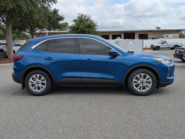 Certified 2023 Ford Escape Active w/ Tech Pack #2 FWD image 2