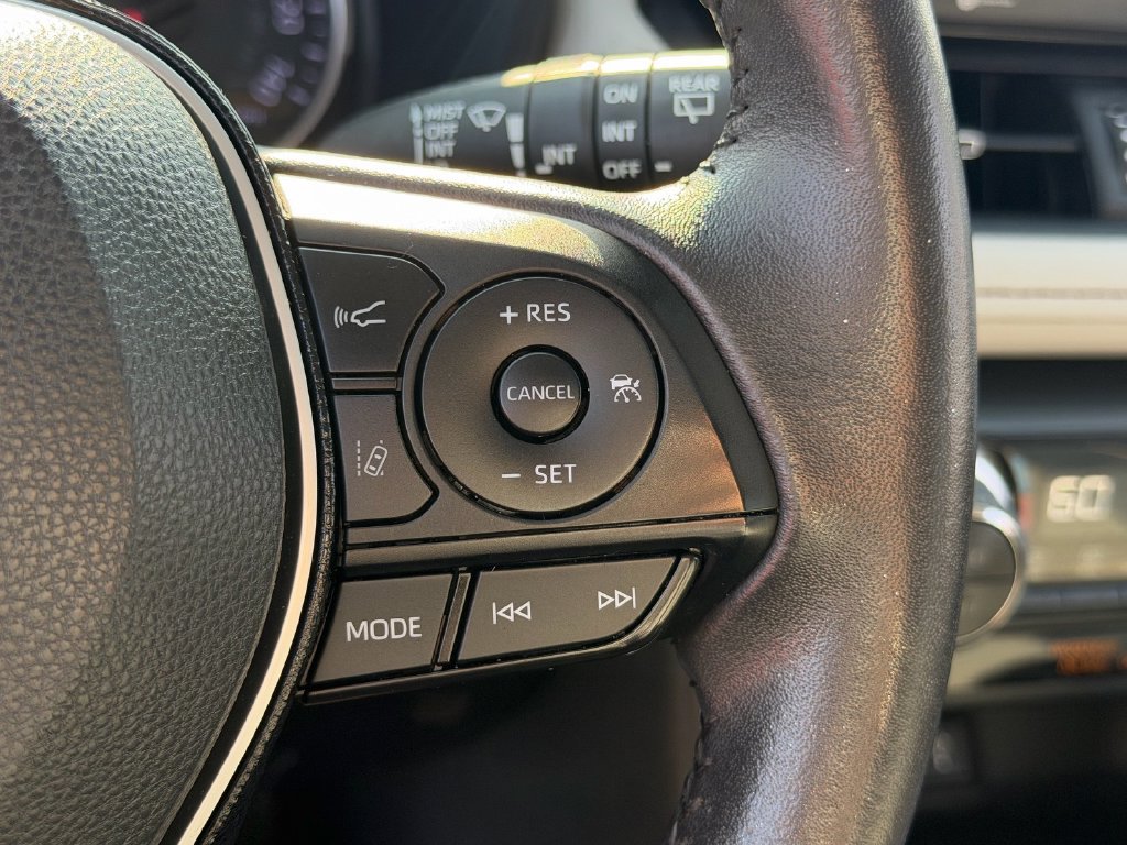 Used 2021 Toyota RAV4 XLE Premium FWD image 24