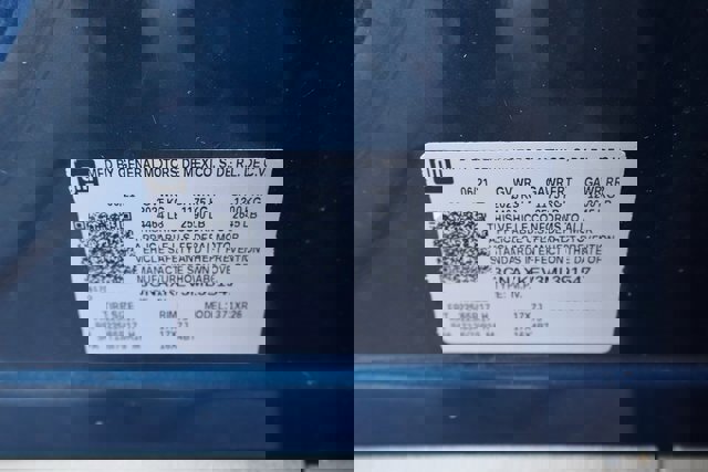 Used 2021 Chevrolet Equinox LT image 36