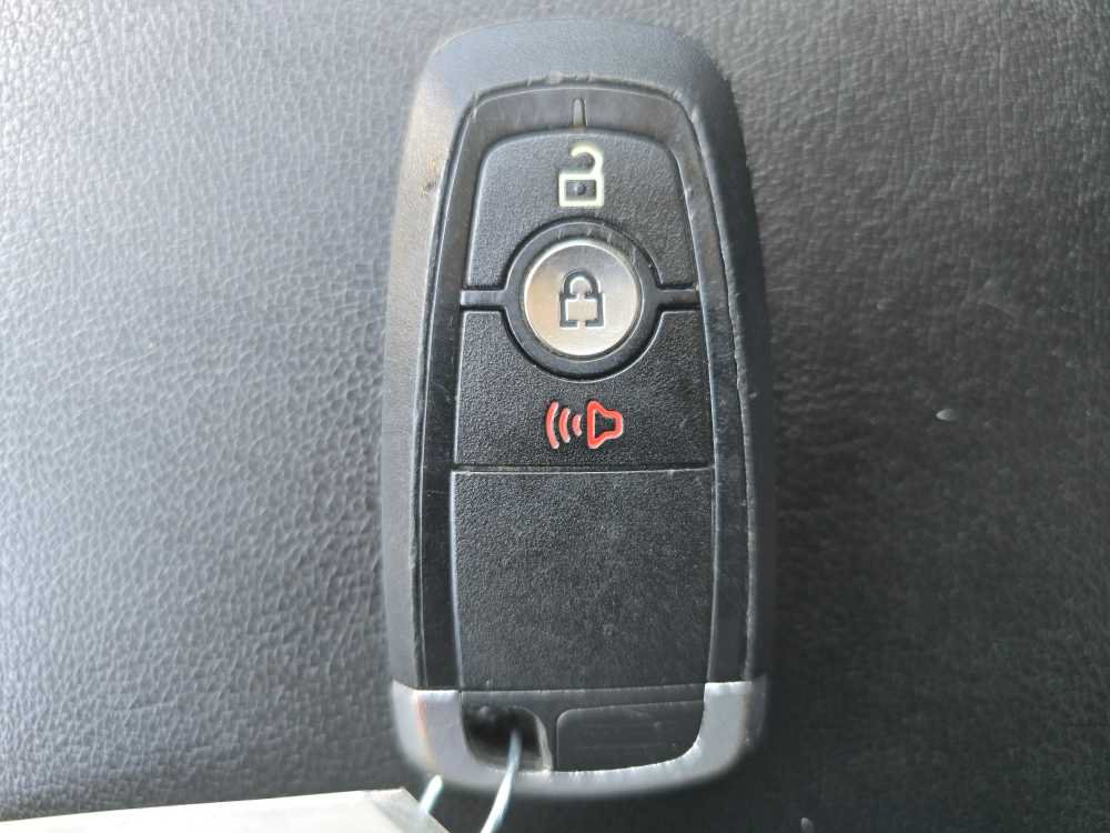 Certified 2018 Ford EcoSport Titanium FWD image 21