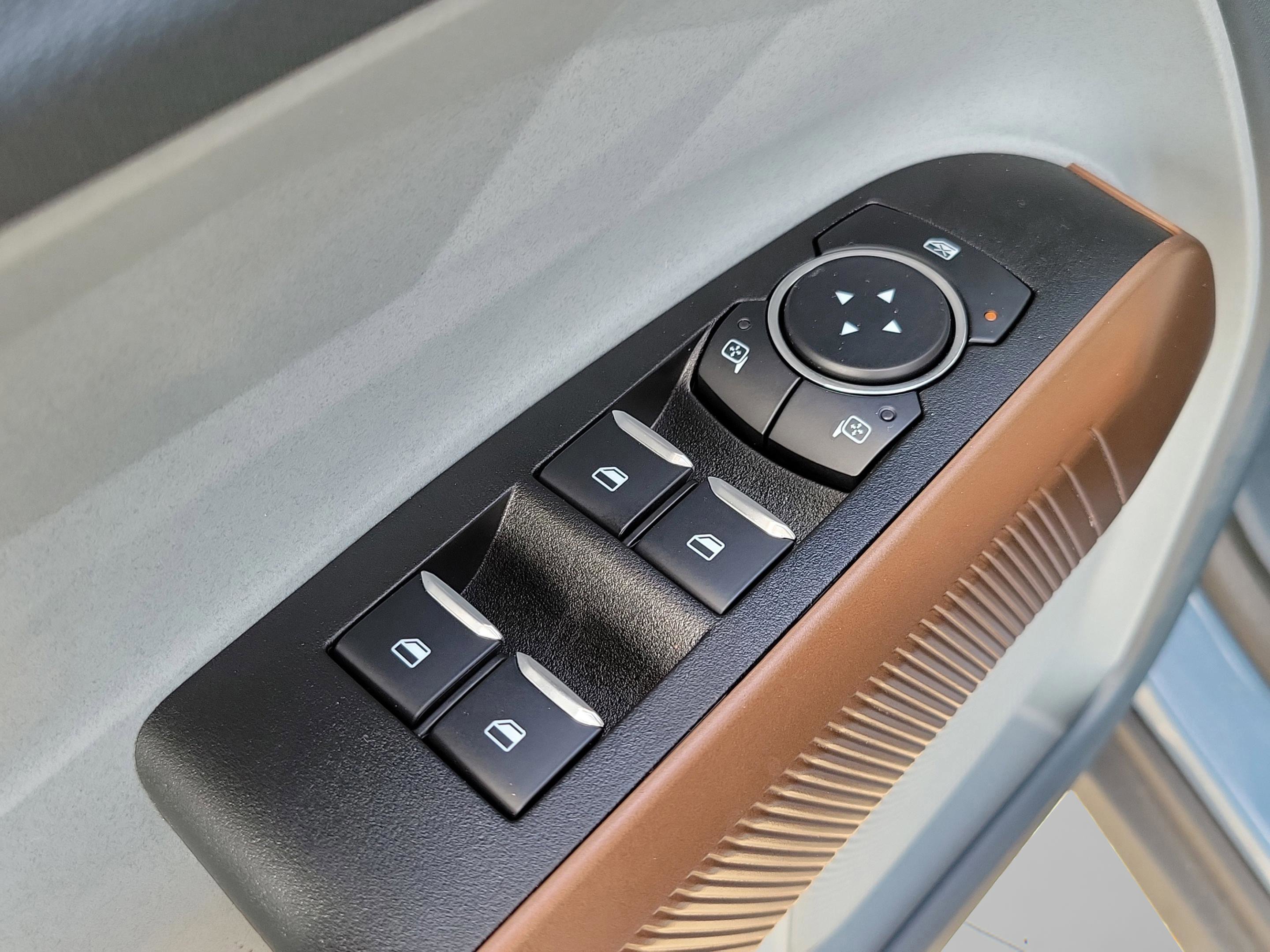 Certified 2024 Ford Maverick Lariat w/ 4K Tow Package image 8