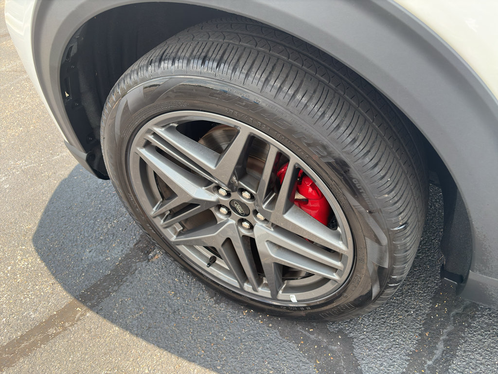 Certified 2025 Ford Explorer ST-Line w/ ST-Line Street Pack AWD/4WD image 9