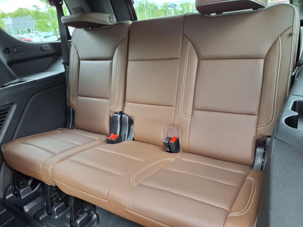 Used 2022 Chevrolet Tahoe High Country w/ Premium Package image 15