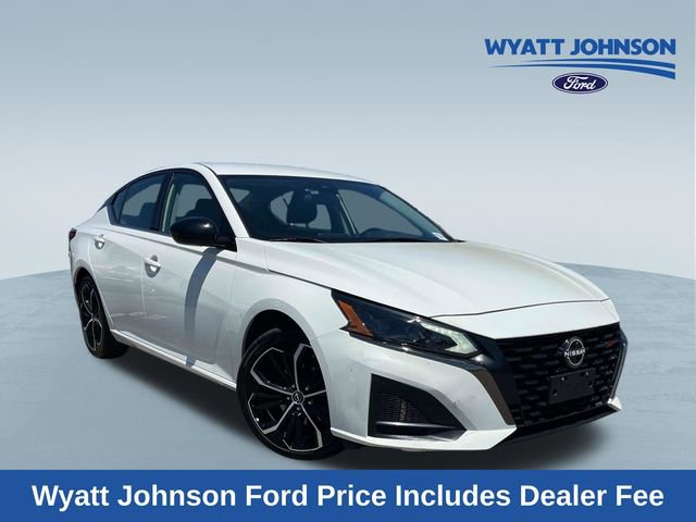 Used 2024 Nissan Altima 2.5 SR