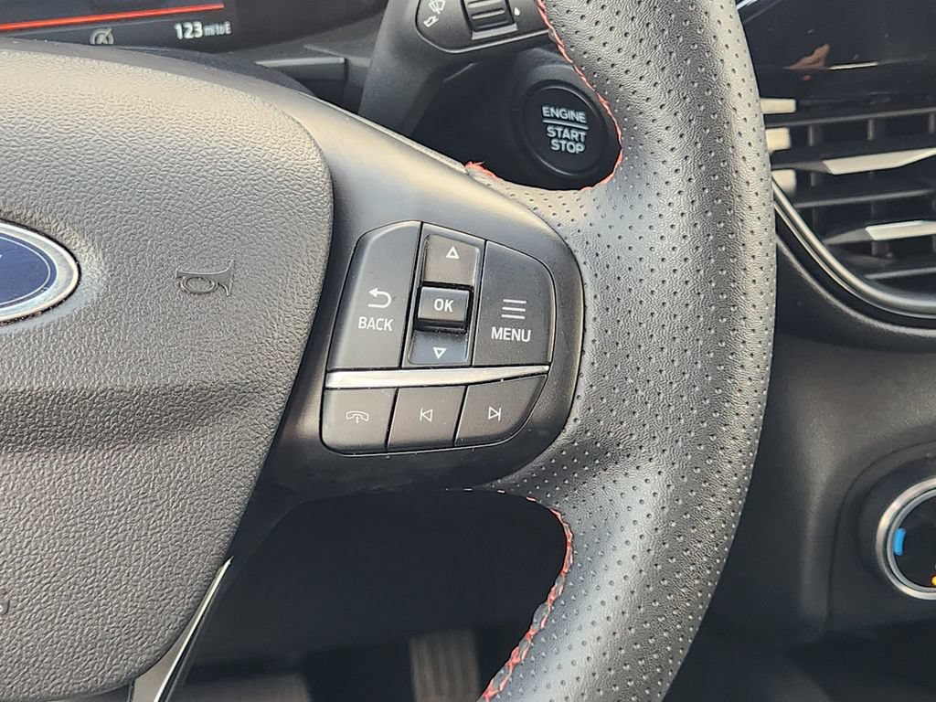 Certified 2025 Ford Escape ST-Line FWD image 27