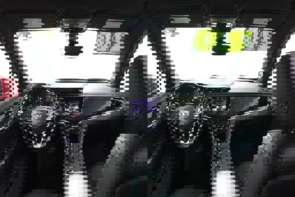 Used 2020 Cadillac XT6 Premium Luxury image 7