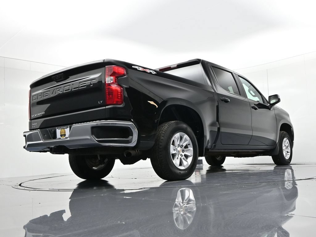 Used 2025 Chevrolet Silverado 1500 LT AWD/4WD image 22