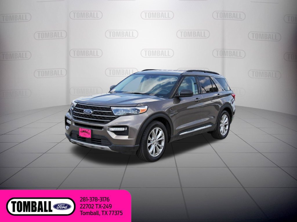 Certified 2021 Ford Explorer XLT w/ Equipment Group 202A RWD image 3