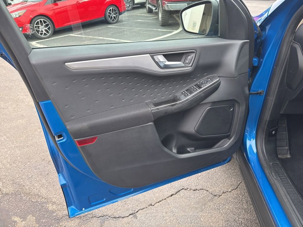 Certified 2020 Ford Escape SE Sport image 5