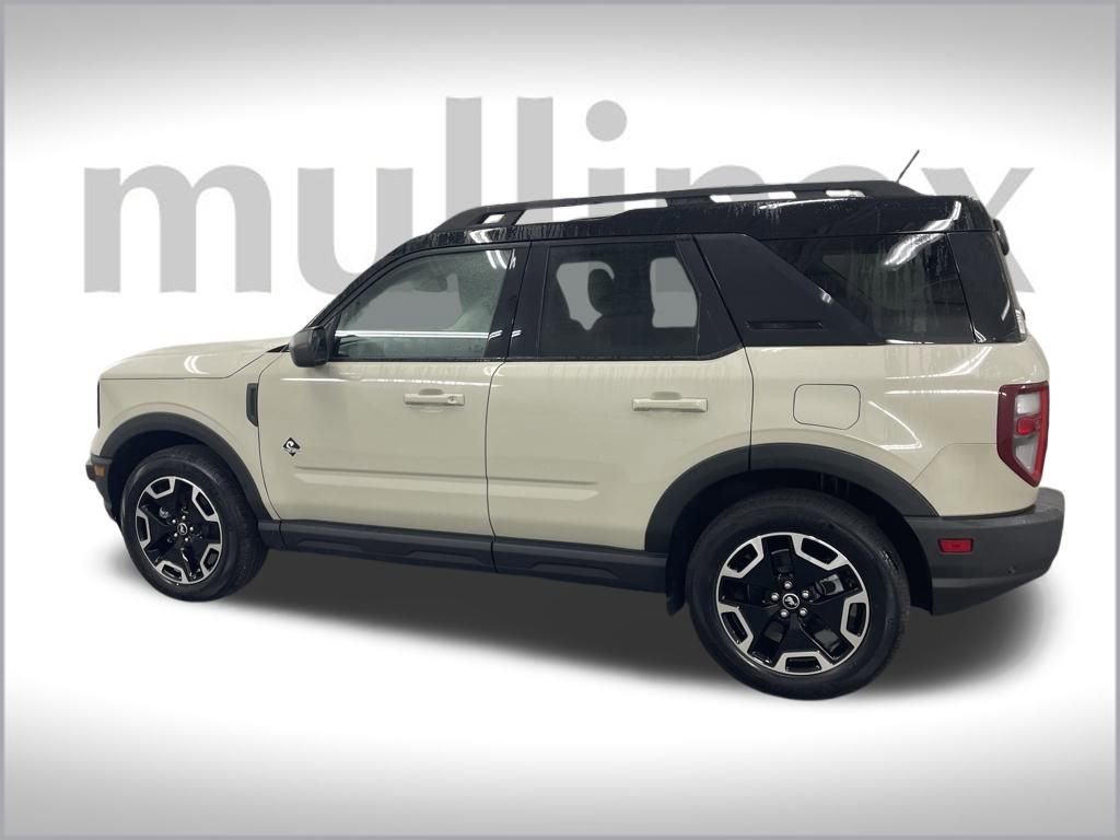 Certified 2024 Ford Bronco Sport Outer Banks w/ Tech Package image 3