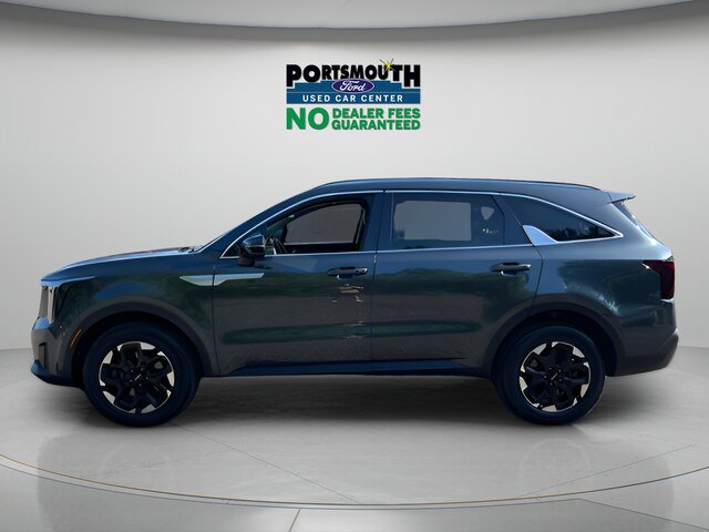 Used 2024 Kia Sorento S w/ Panoramic Sunroof Package AWD/4WD image 2