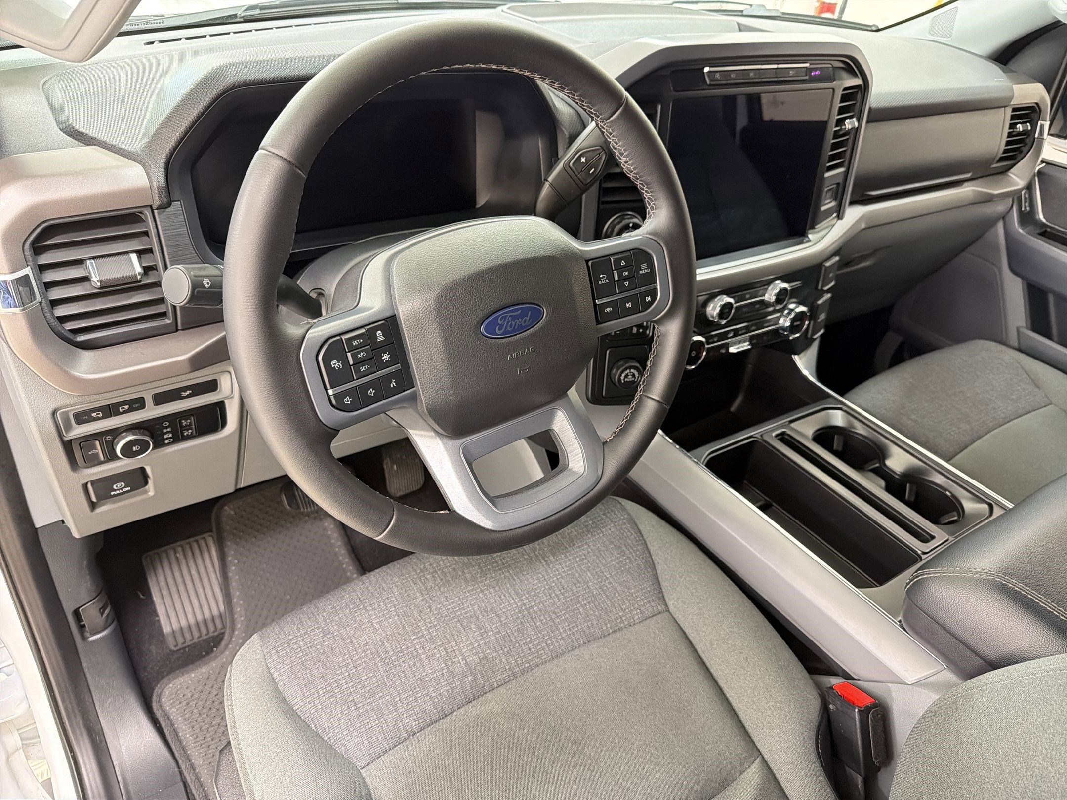 Certified 2024 Ford F150 XLT w/ Equipment Group 302A MID RWD image 4