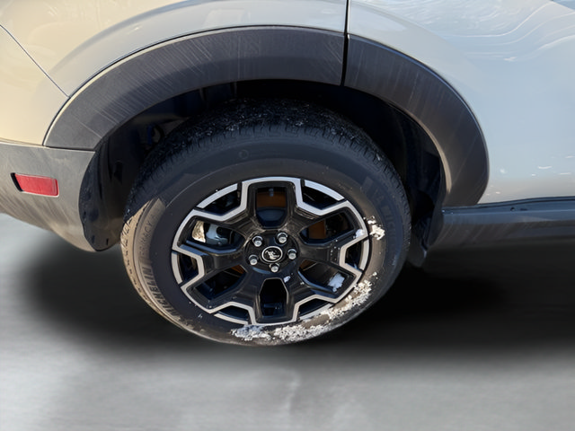 Certified 2025 Ford Bronco Sport Outer Banks w/ Outer Banks Tech Package+ AWD/4WD image 30