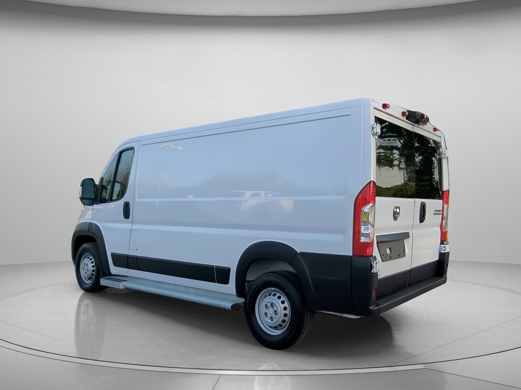 Used 2025 RAM ProMaster 2500 w/ U-Haul Equipment Group FWD image 20
