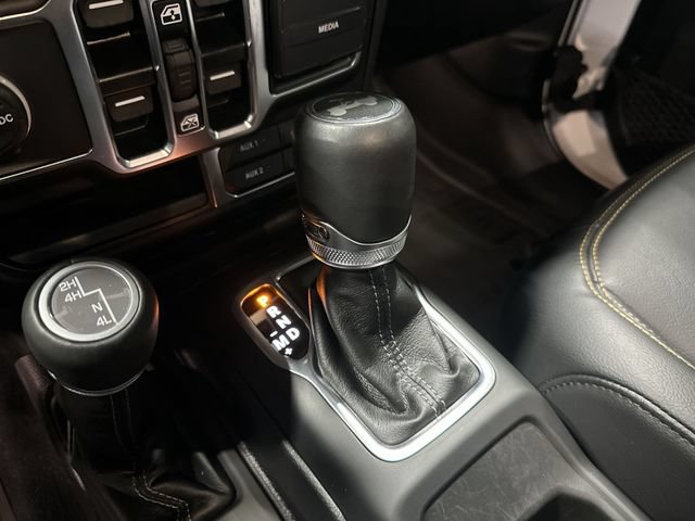 Used 2025 Jeep Wrangler Unlimited Sahara AWD/4WD image 27