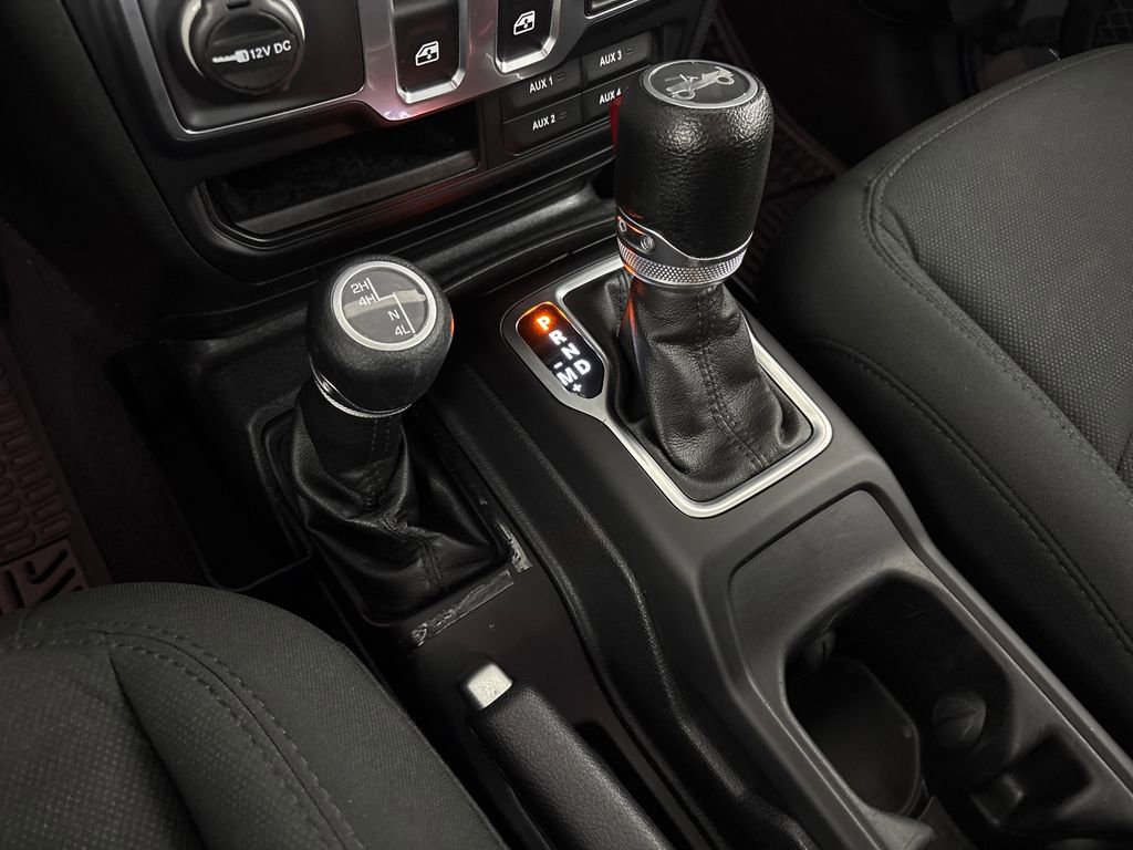 Used 2018 Jeep Wrangler Sport S image 27