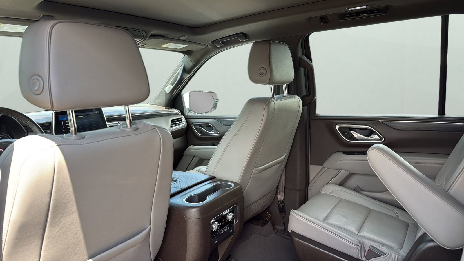 Used 2021 GMC Yukon SLT w/ SLT Premium Package RWD image 28