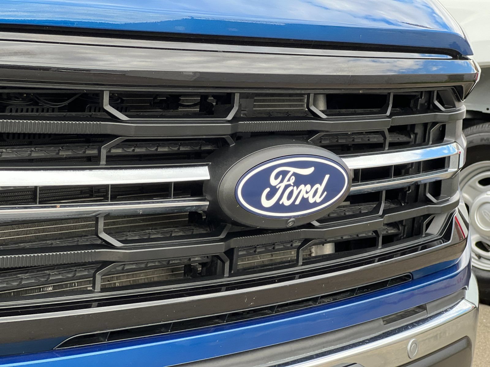 Certified 2025 Ford F150 XLT w/ Equipment Group 303A High AWD/4WD image 35