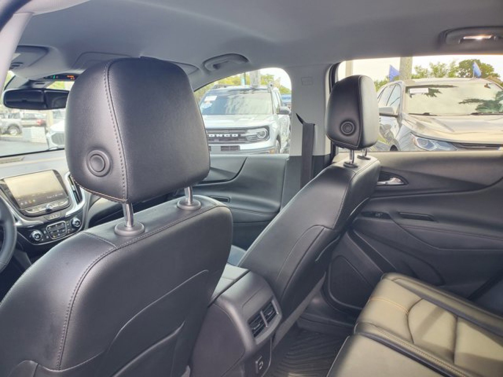 Used 2024 Chevrolet Equinox Premier image 28