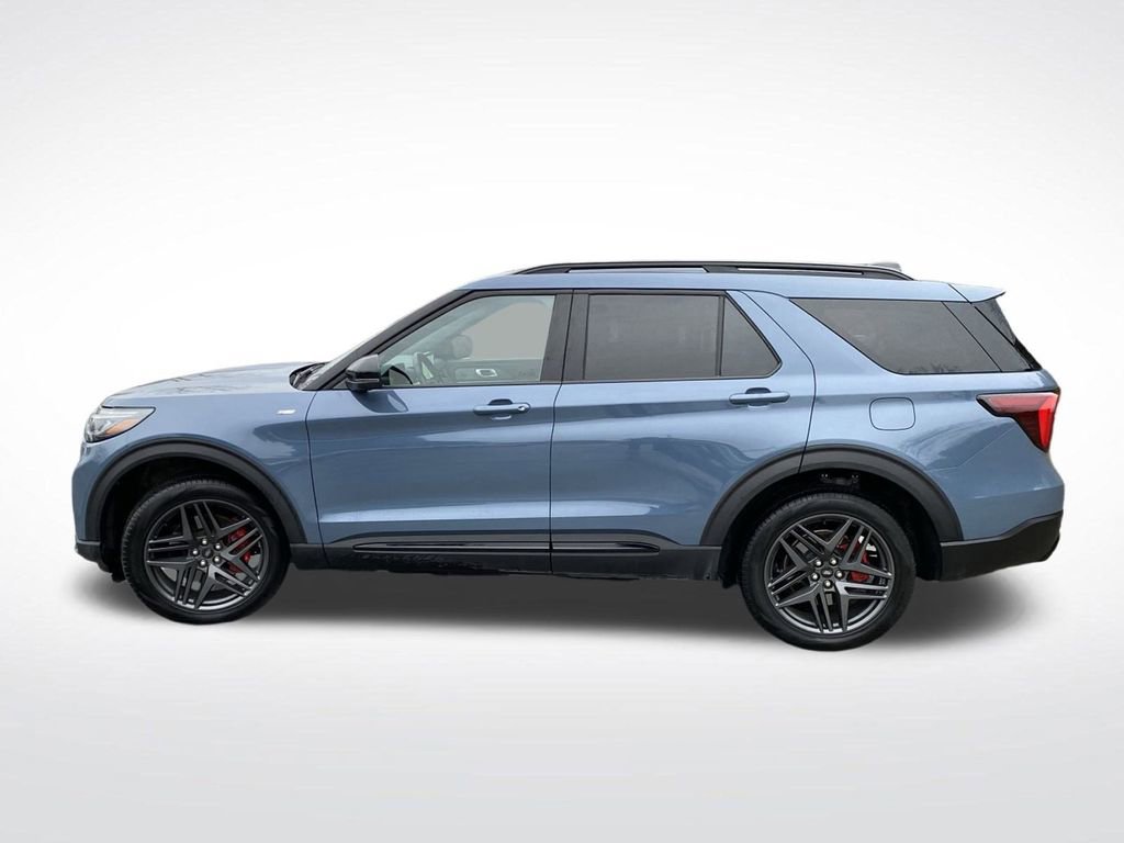 Certified 2025 Ford Explorer ST-Line w/ Premium Package image 16