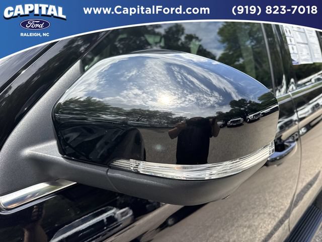 Certified 2025 Ford Expedition Active AWD/4WD image 12