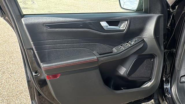 Certified 2024 Ford Escape ST-Line w/ Tech Pack #1 image 11