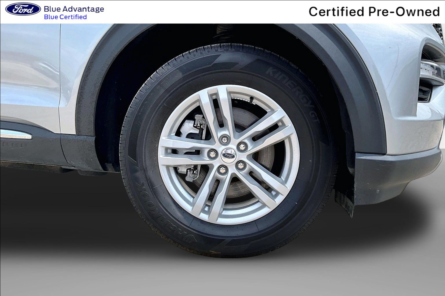 Certified 2024 Ford Explorer XLT w/ Equipment Group 202A AWD/4WD image 9