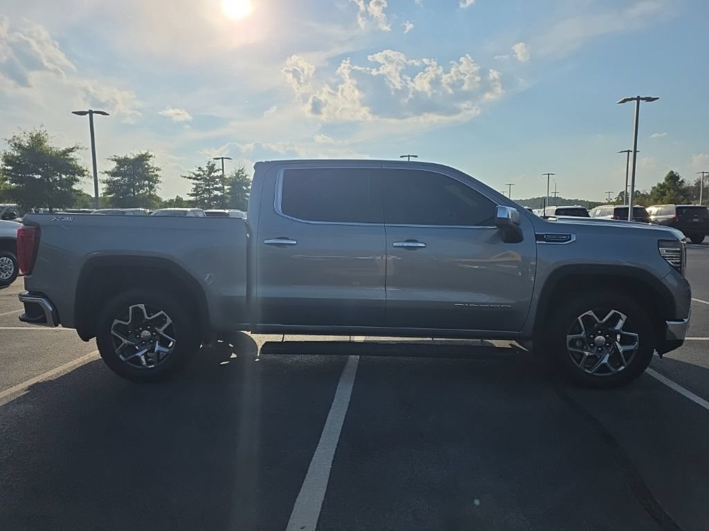 Used 2024 GMC Sierra 1500 SLT w/ SLT Convenience Package AWD/4WD image 5