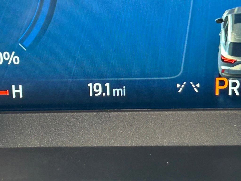 Certified 2024 Ford Escape SE w/ PHEV Premium Package image 42