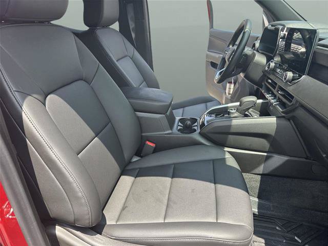 Used 2026 Chevrolet Colorado Trail Boss AWD/4WD image 13