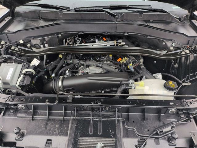 Certified 2025 Ford Explorer ST-Line w/ ST-Line Street Pack image 32