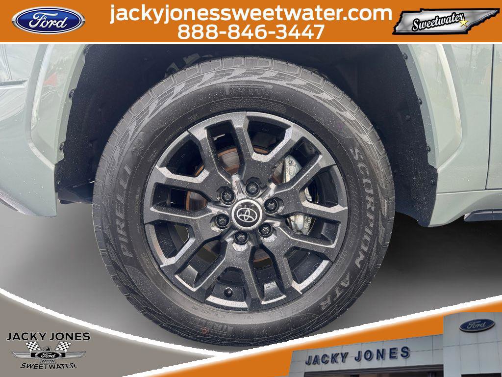 Used 2024 Toyota Tundra Platinum image 9