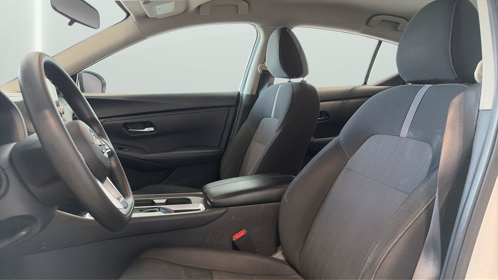 Used 2024 Nissan Sentra SV FWD image 10