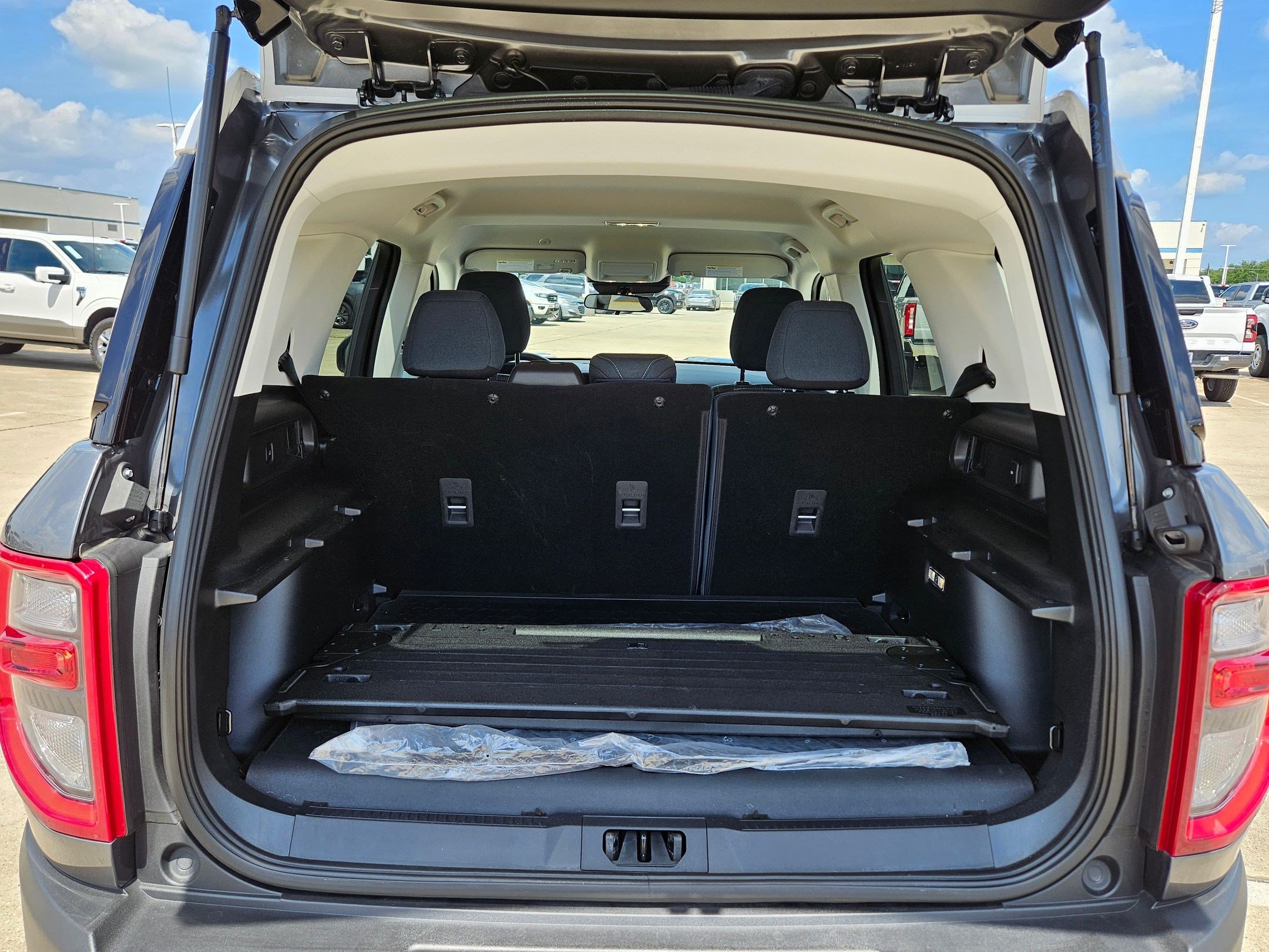 Certified 2024 Ford Bronco Sport Heritage w/ Heritage Convenience Package AWD/4WD image 29