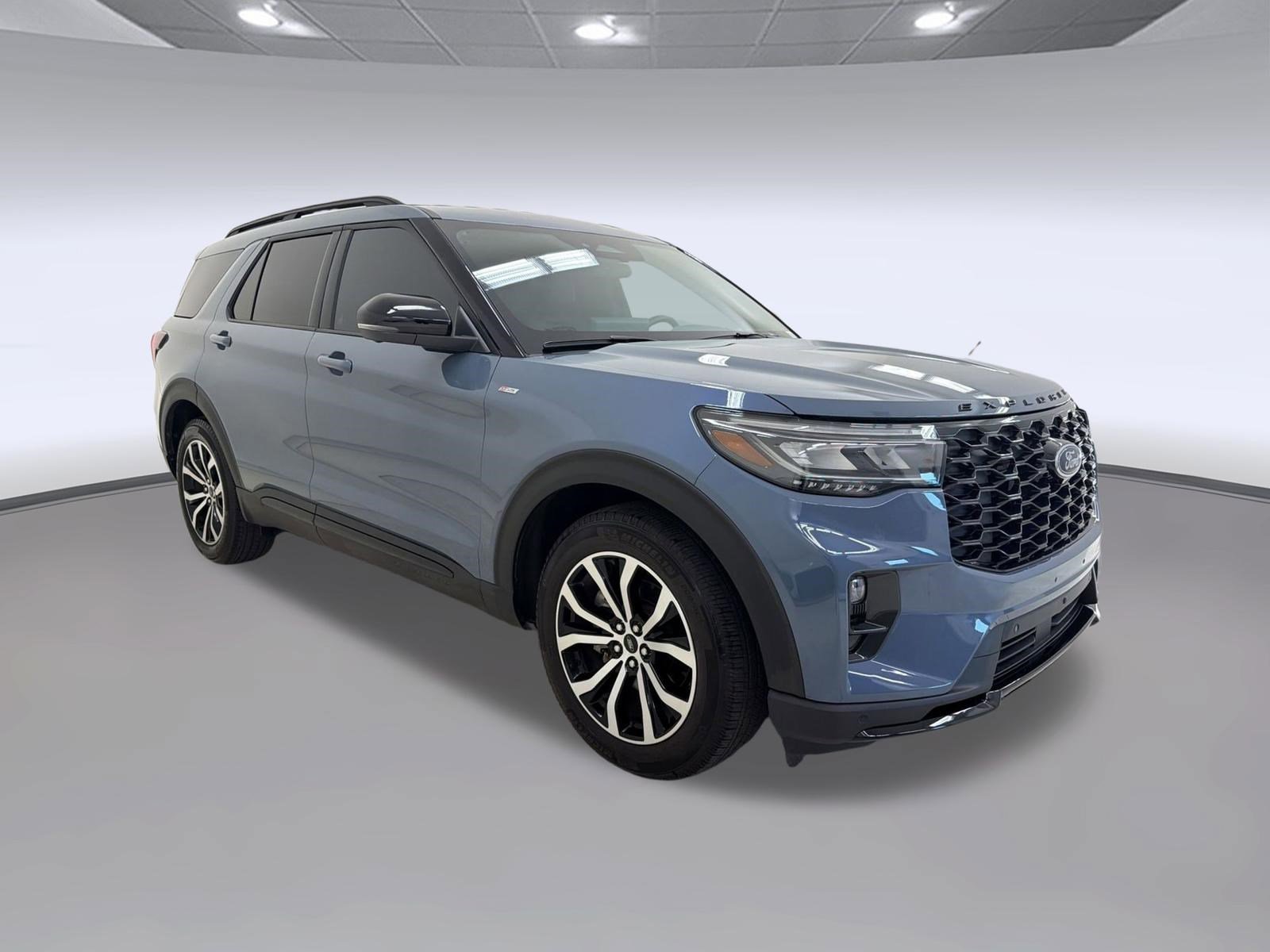 Certified 2025 Ford Explorer ST-Line RWD image 7
