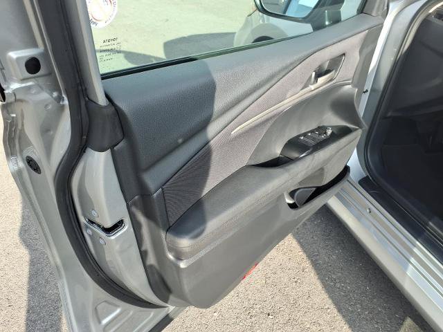 Used 2025 Toyota Camry LE FWD image 8