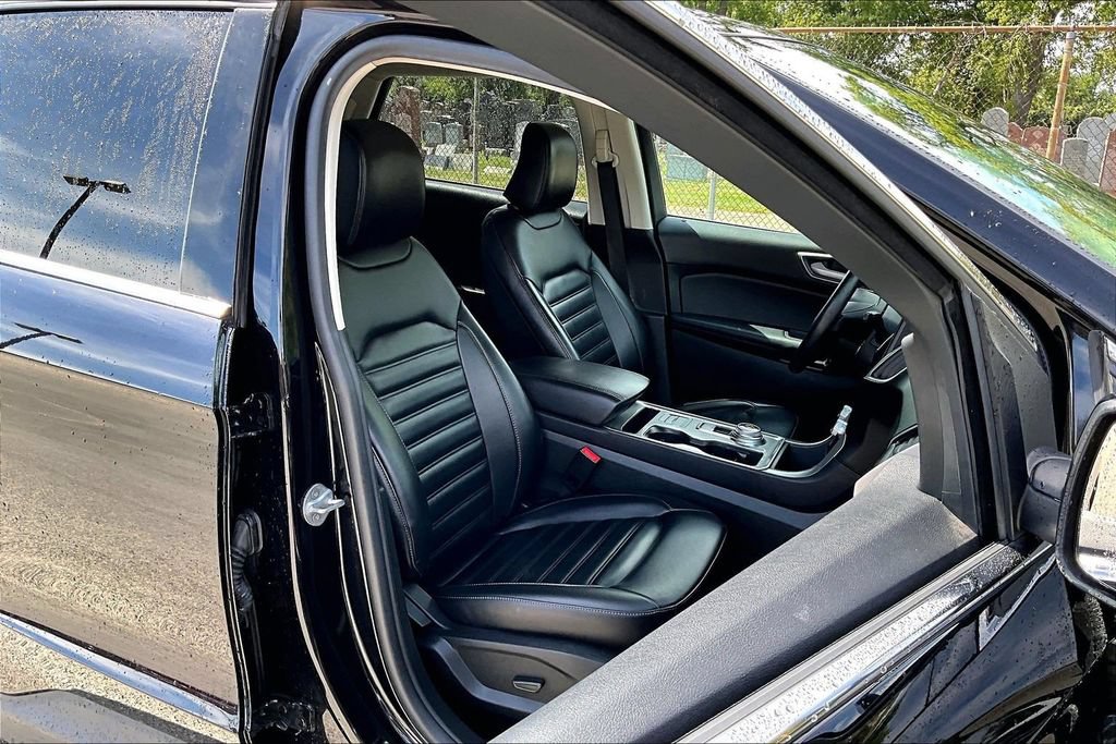 Certified 2023 Ford Edge SEL w/ Convenience Package AWD/4WD image 7